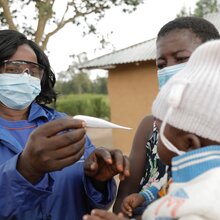 Investir en faveur des agents de santé communautaires : les dirigeants africains se joignent à une force capitale pour la CSU